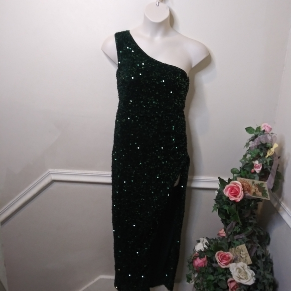 Dresses & Skirts - Dark Green Sparkly Sequinned Velour One Shoulder, Sexy Split Side Cocktail Dress